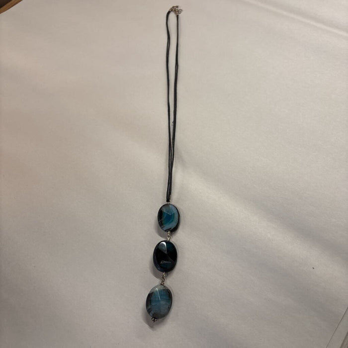 Blue-Green Agate Pendant w Cord Necklace