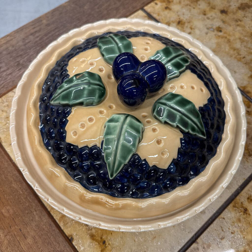 Ceramic Pie Plate & Lid - Blueberries
