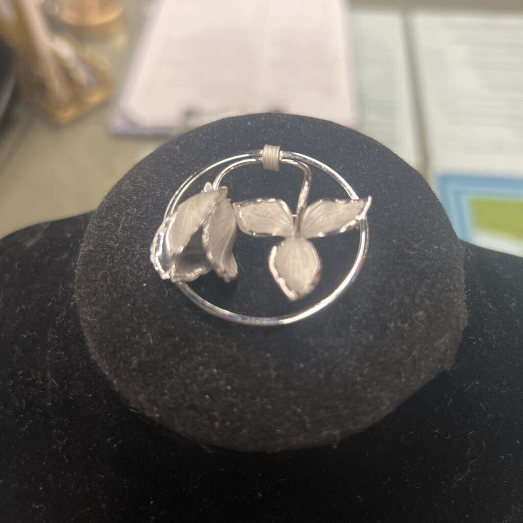 Bond Boyd Sterling Silver Pin w Floral Circles