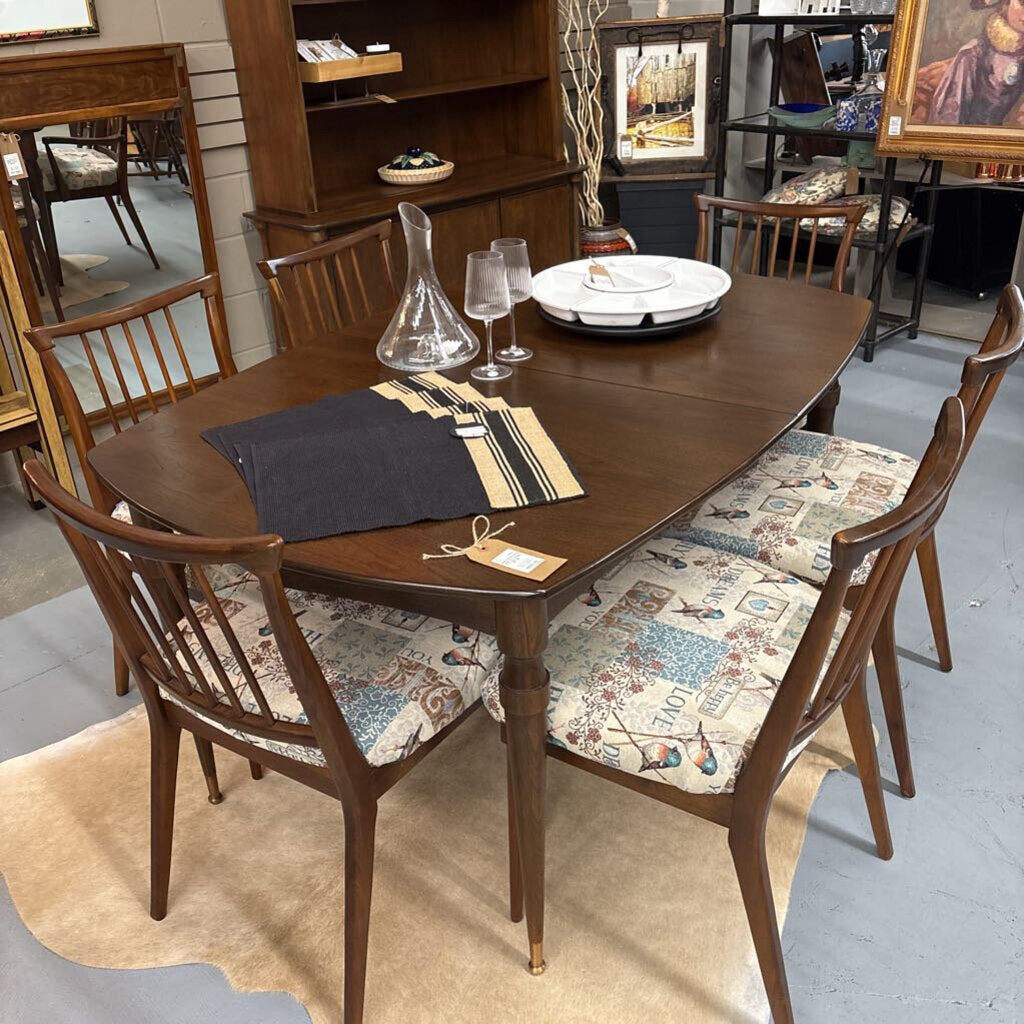 MCM Walnut Dining Table w 6 Chairs & 2-11" Leaves