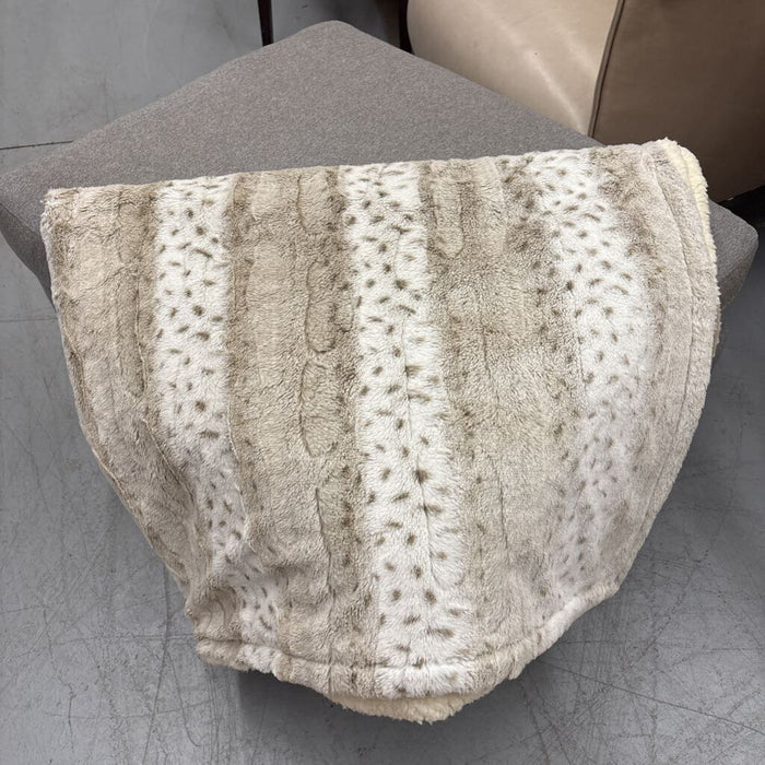 Snow Leopard Throw