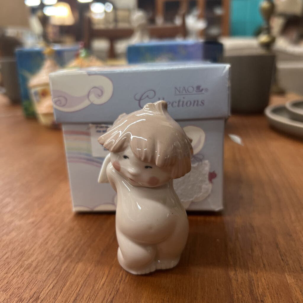 Lladro Cheeky Cherub "It's Not Fair"