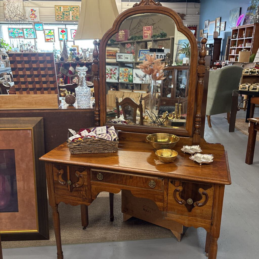 Mahogany Vanity w Mirror