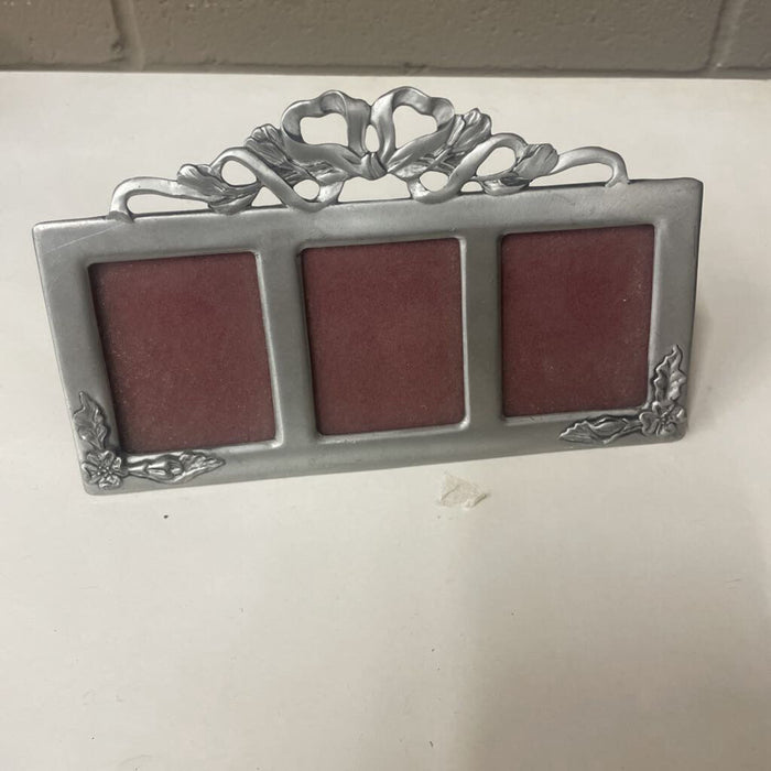 Floral Ribbon Tri Square PewterFrame