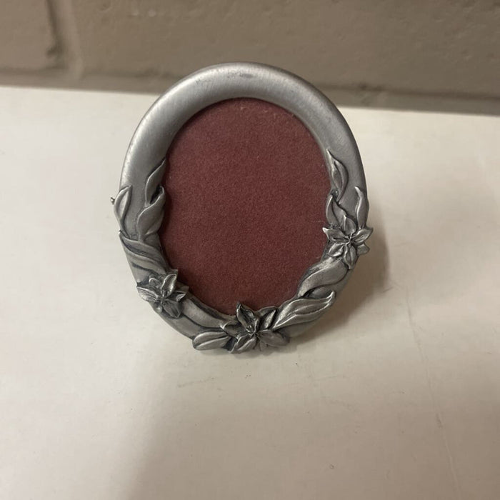 XS Oval Floral Pewter Frame