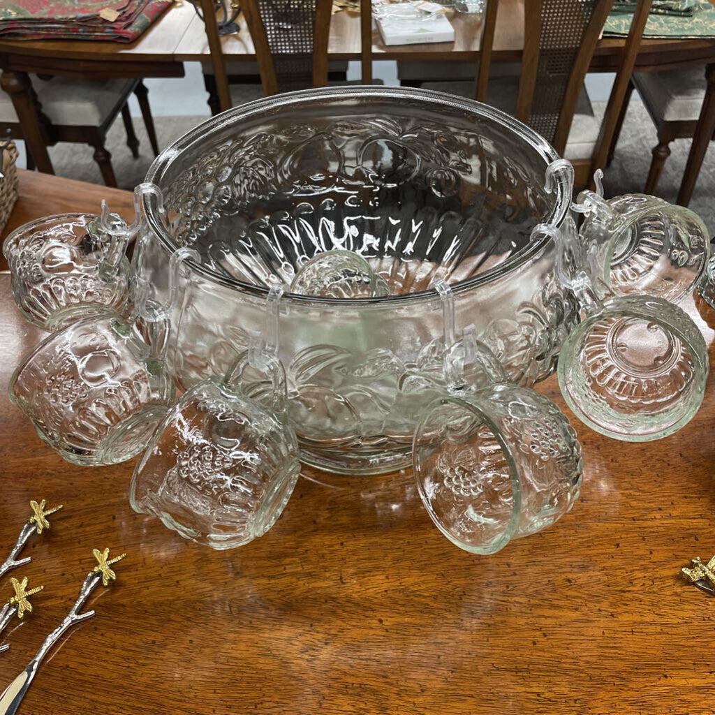 Jeannette Glass Punch Bowl & 8 Cup Set