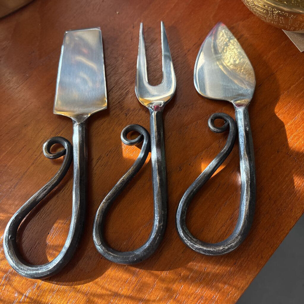 Medieval Cheese Set