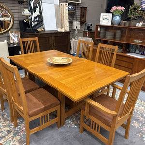 Custom - Mission Oak Dining Table, 8 Chairs, 2 Leaves x 11"
