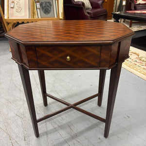Vintage Federal Style Matched Grain Mahogany Octagonal Side Table