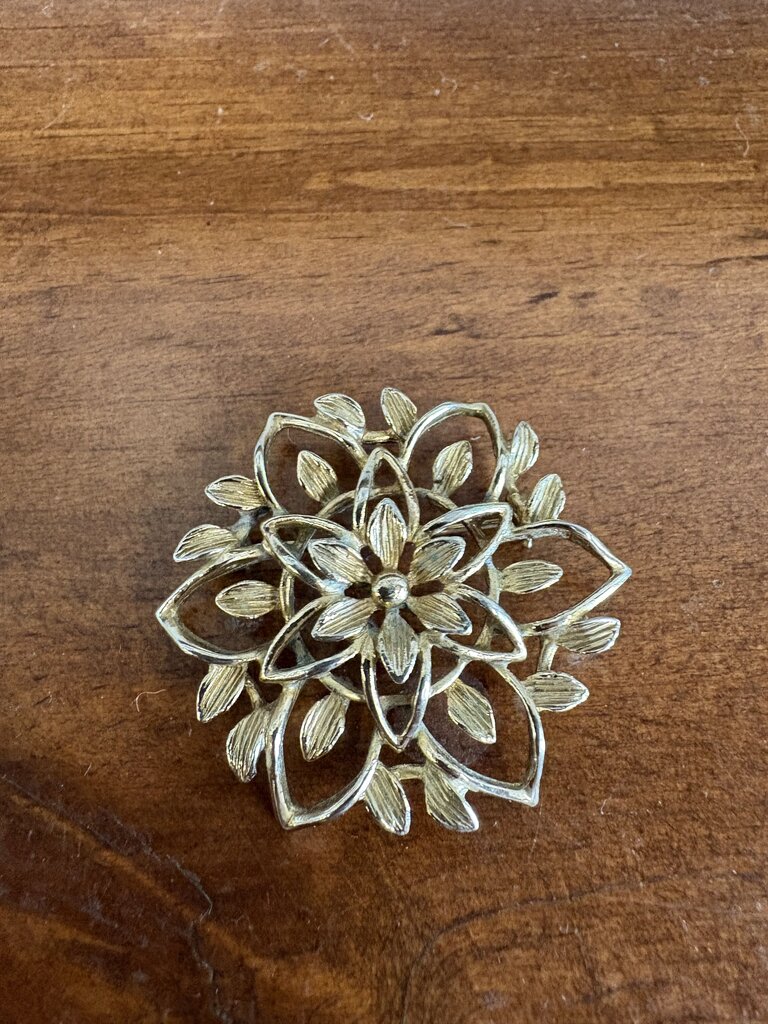 SARAH Coventrey Faux Gold Floral Brooch