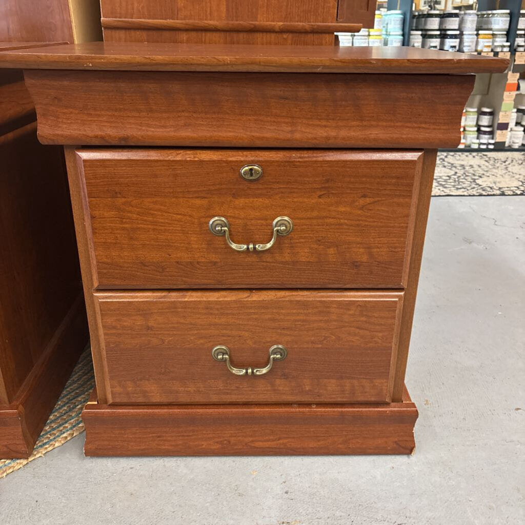 Paliser Maple Stain 2-Drawer Bedside Table