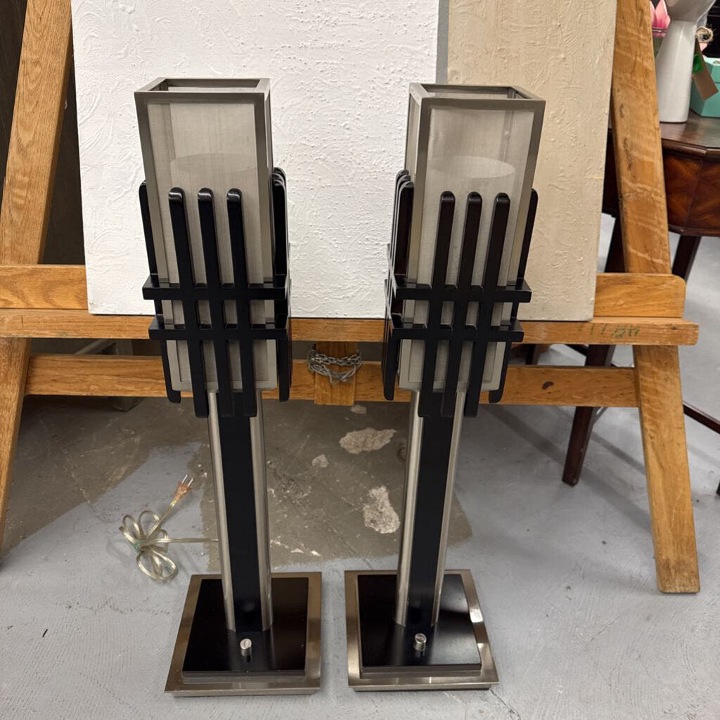 Modern Chrome Table Lamp w Black Lattice Accents