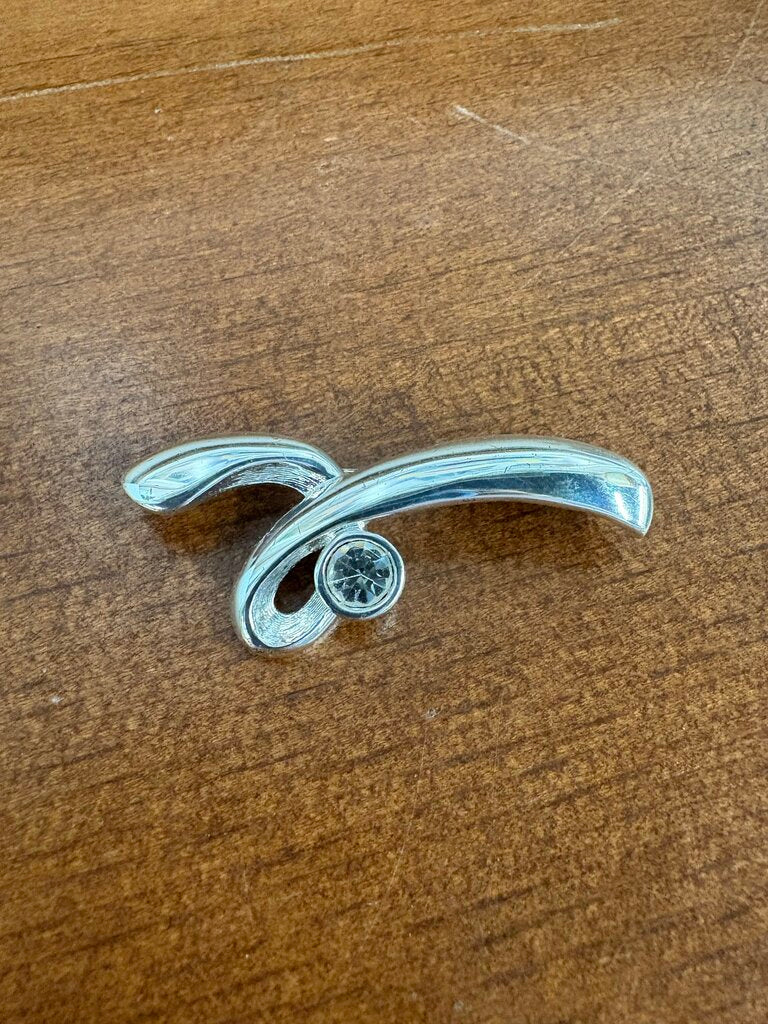 Silver Brooch w Rhinestones