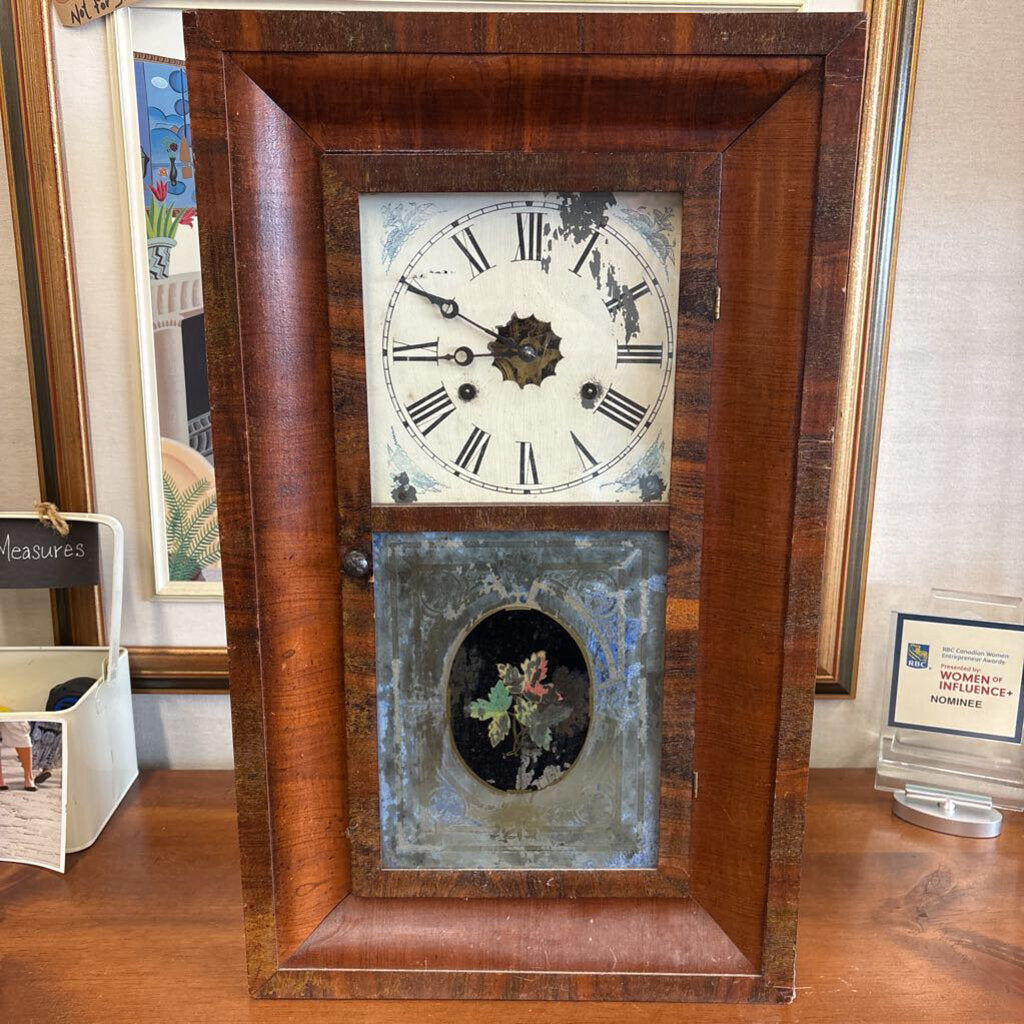 Antique Seth Thomas Ogee Shelf Clock from the 19th. Century