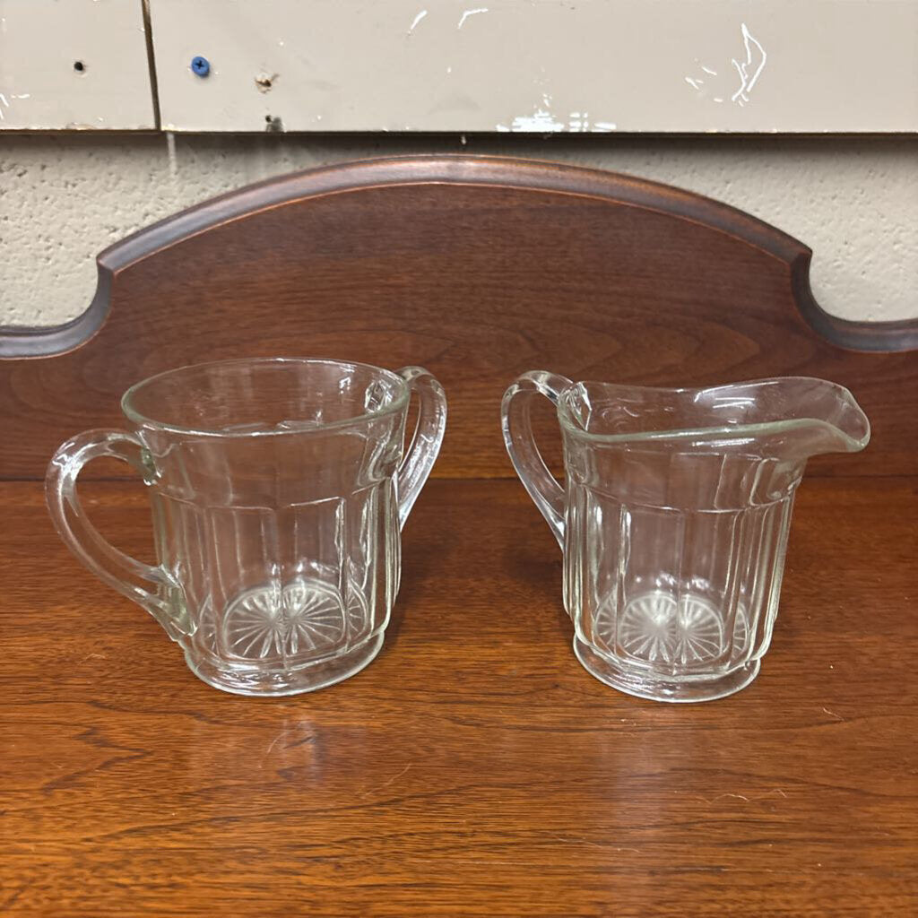 Set of 2 Anchor Hocking Sugar & Creamer