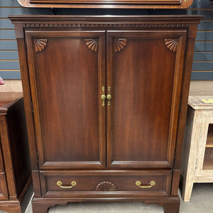 Strathroy Mahogany Traditional Hi-Boy Dresser/Armoire