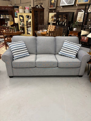 Bennetts Queen Sized Sofa Bed w Accent Pillows