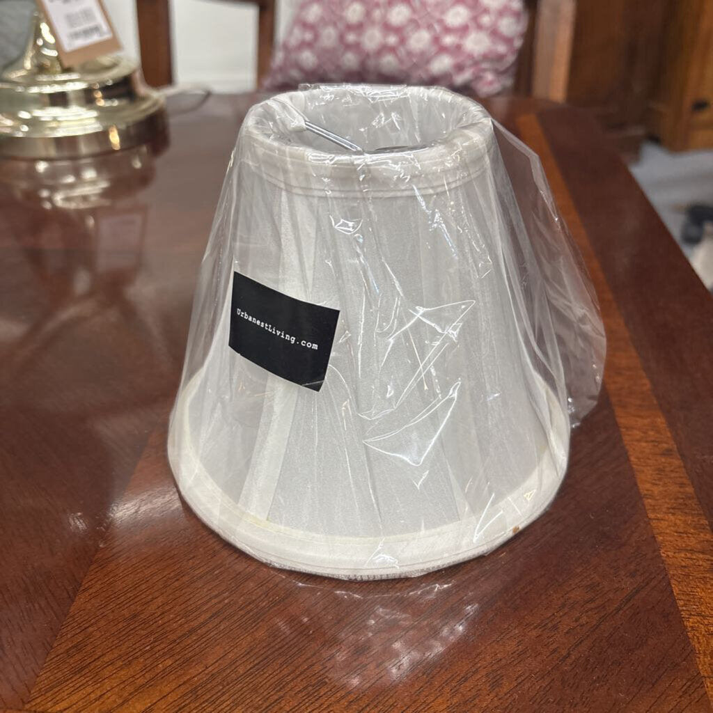 Small Lamp Shade w Tassles on End