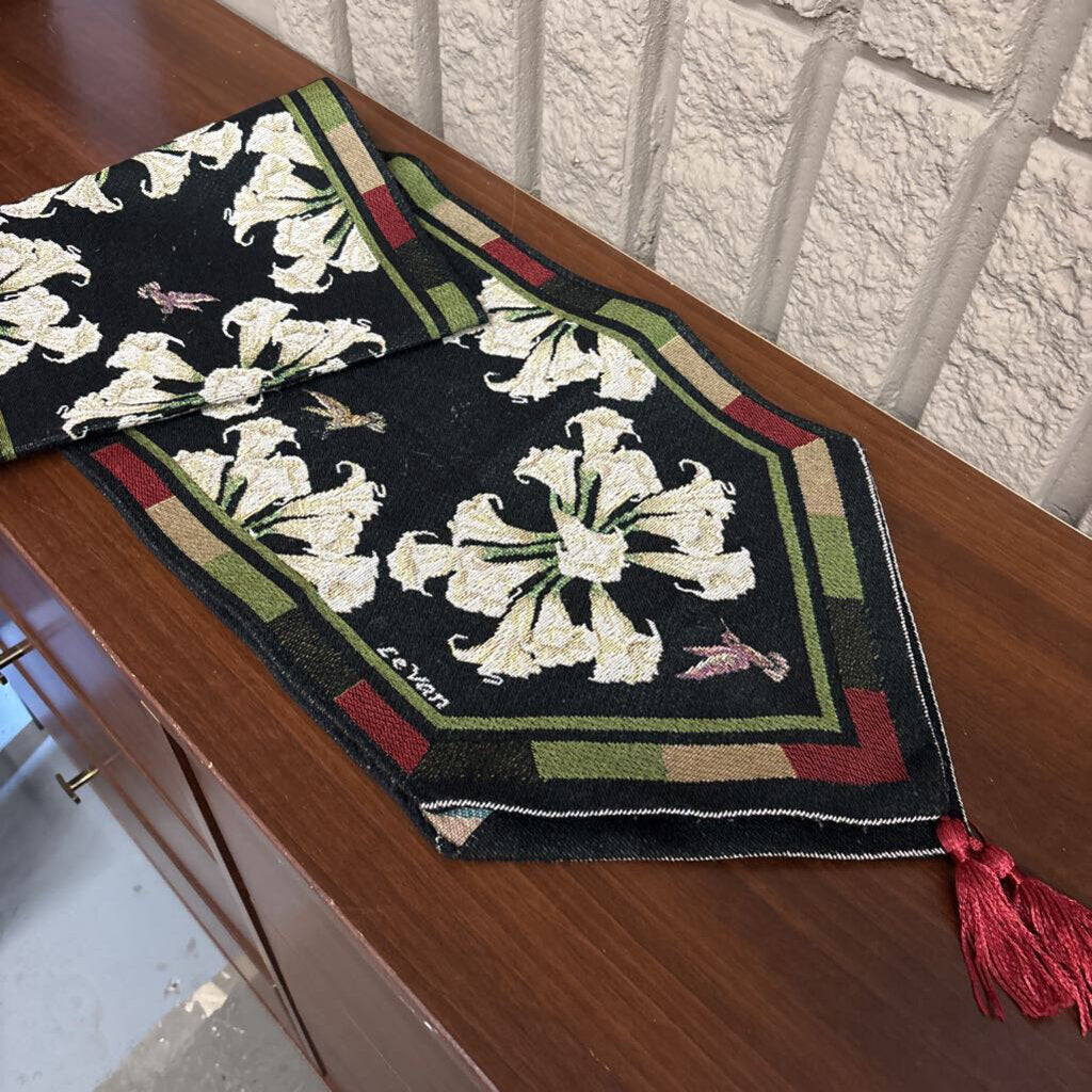 Calla Lillies Woven Table Runner