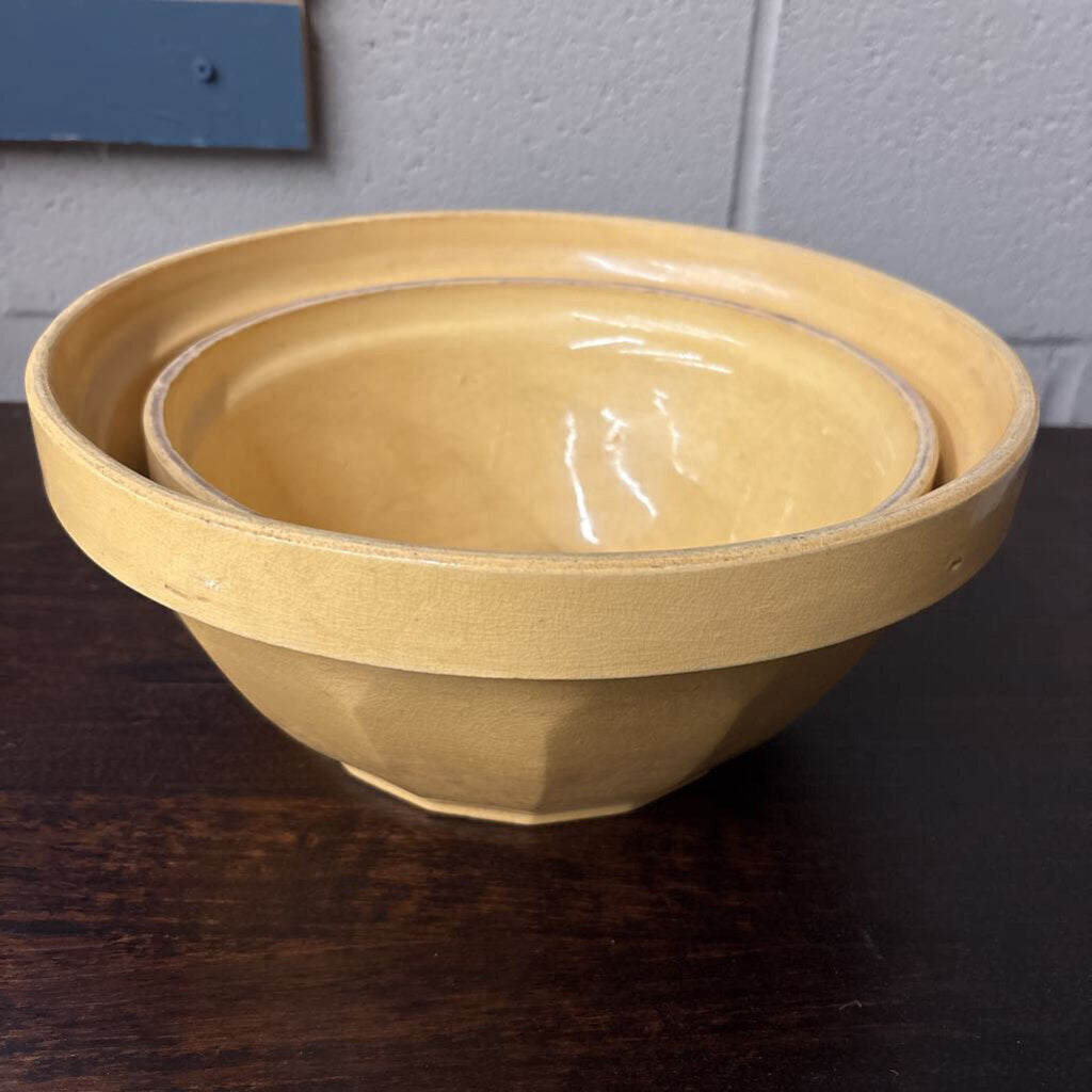 Set of 2 Yellow Cane Early Medalta Antique Bowls
