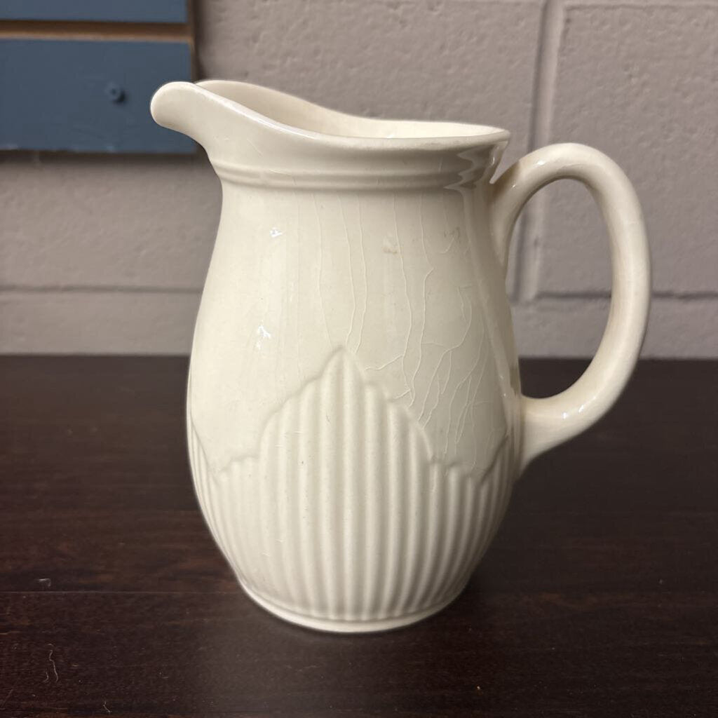 Bellek Ireland Lifford Pattern Porcelain Creamer Jug