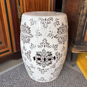 Safavieh Medallion White Patio Garden Stool