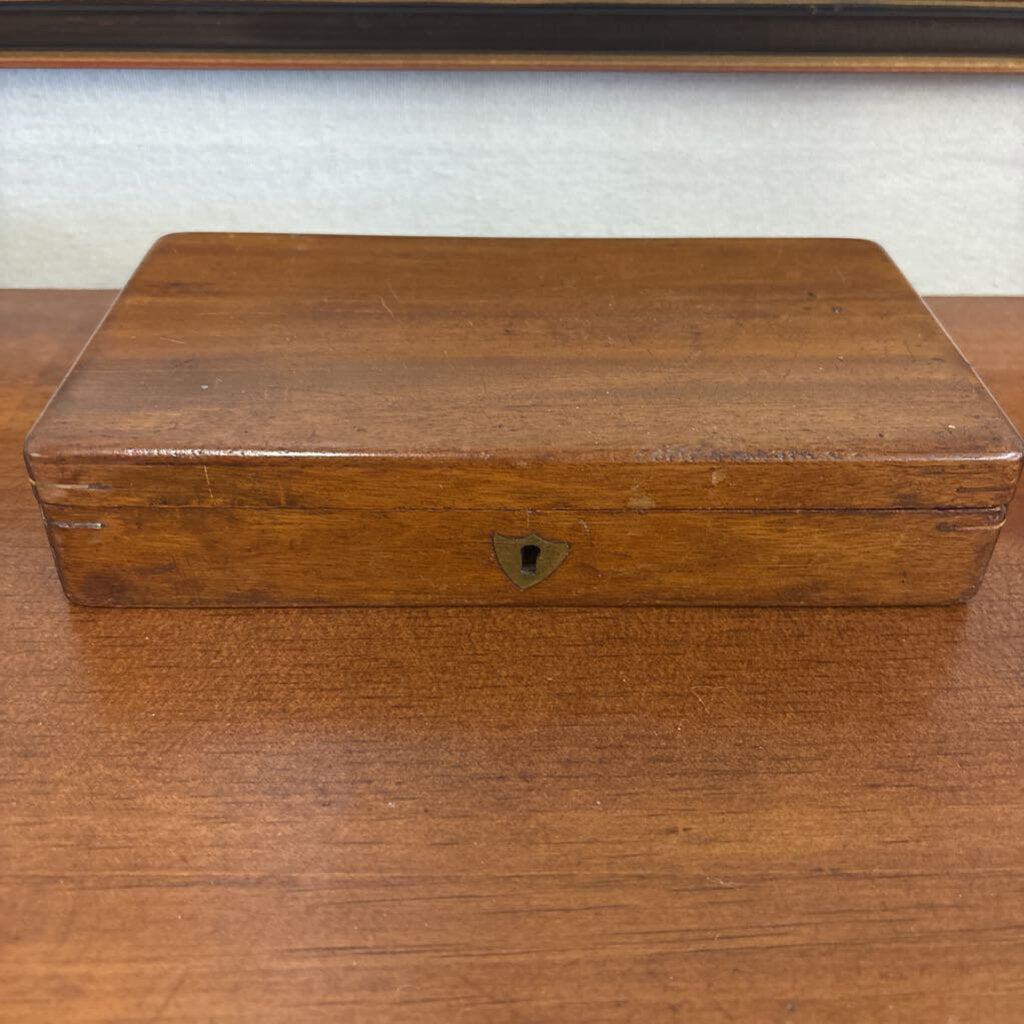 Wooden Trinket Box (no key)