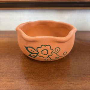 Terracotta Wave Bowl w Floral Pattern