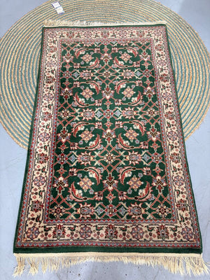 Mirzapur India Traditonal Wool Area Rug w Fringe