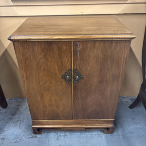 MCM Bar Cart with Serving Tray on Casters w Key