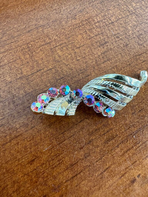 Vintage Silver Tone Feather Style Brooch w Pink Gemstones