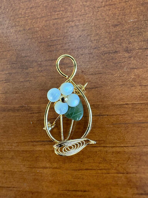 Vintage Gold Tone Wire Filigree Brooch Ft. Delicate Floral Design