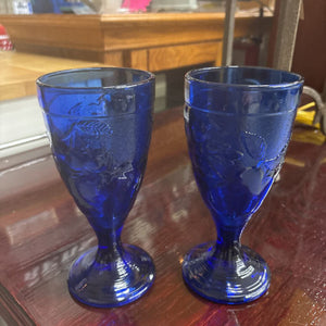 Set of 2 Vintage Arcoroc Luminarc Cobalt Blue Goblet