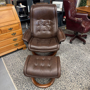 Brown Leather Pedestal Recliner w Ottoman (Stressless-like)