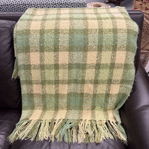 Cozy Green & Cream Plaid Blanket w Tassels