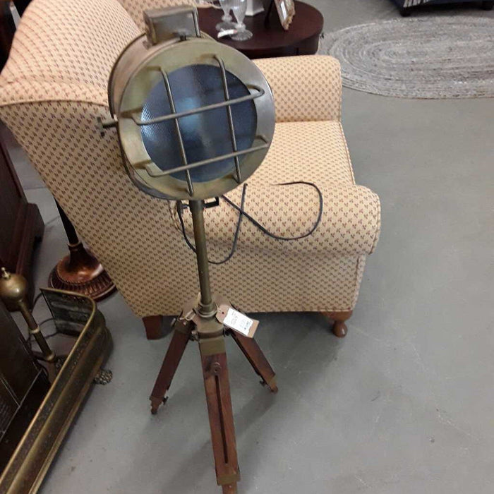 Antique Look Tripod Floor Spotlight - Adjustable