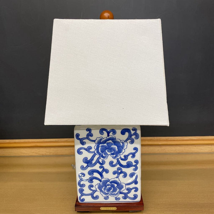 Ralph Lauren Rect. Ceramic Lamp w Blue Flower